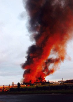 Smoke from the SiteServ fire could be seen from several miles away when it broke out on November 26 (credit: @lounatik)